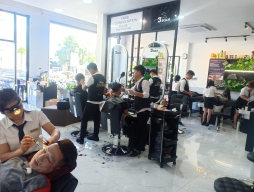 Mùa Tết Salon 3man nhộn nhịp